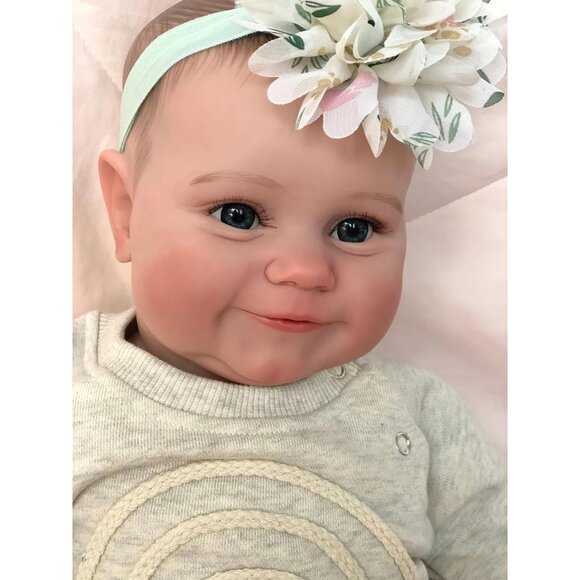 🆕20Inch Full Body Silicone Light Gray Real Baby Size Sweet Smile Newborn Girl - Picture 2 of 8